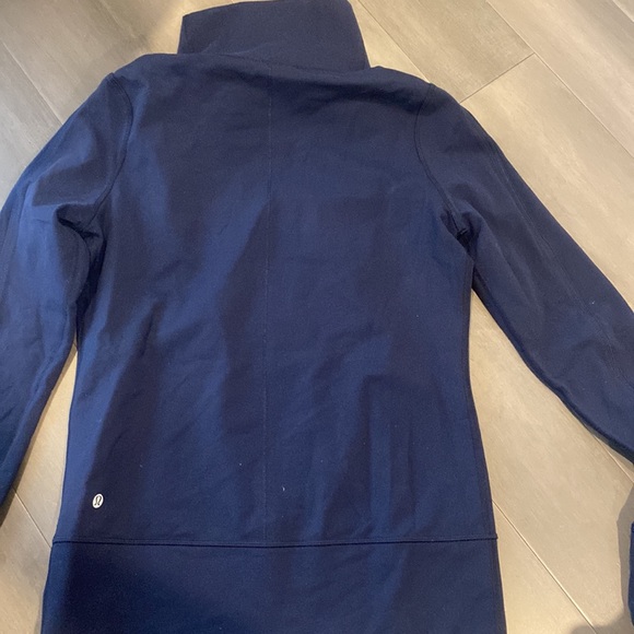 Lululemon jacket - Picture 2 of 3